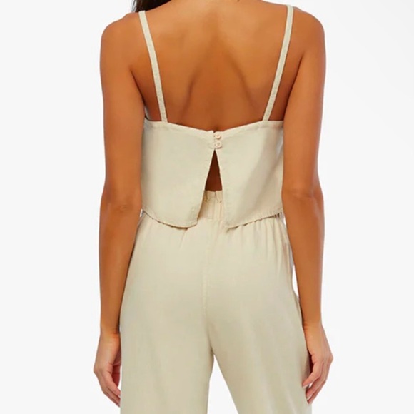 We Wore What Linen Trapeze Tank - Picture 2 of 8